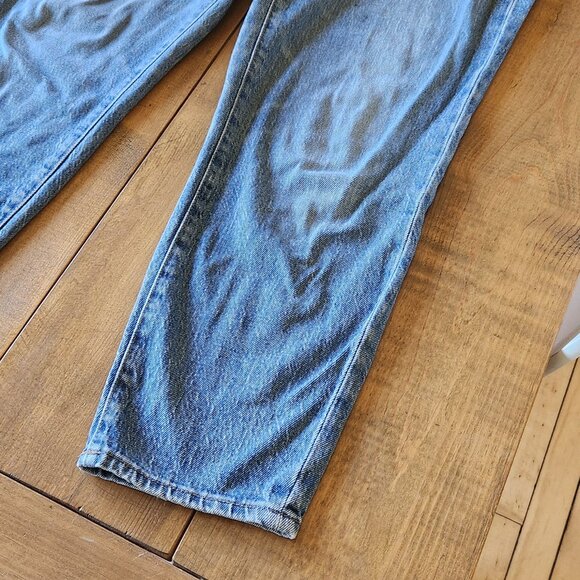 Madewell Classic Straight Jeans - Picture 2 of 13